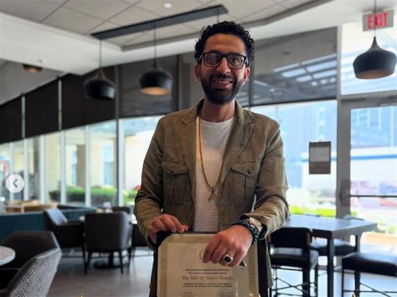 هيثم دبور يحتفل بفوز فيلم 