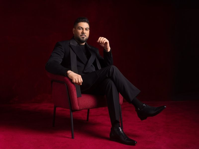 وليد الشامي يواصل تألقه ويغني للحب في 