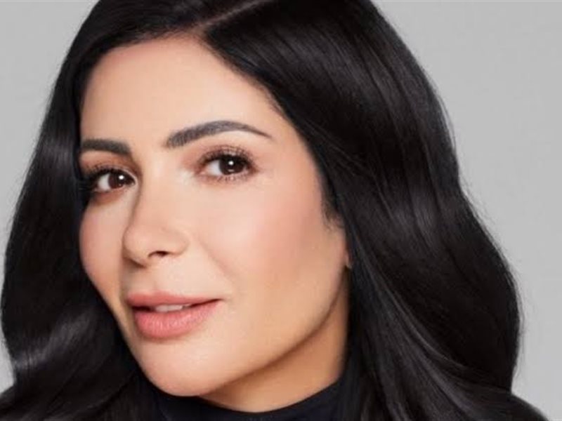 منى زكي تكشف حقيقة الصورة المنتشرة لفيلم 