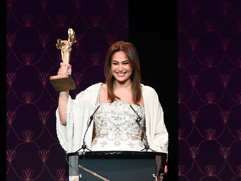 أول تعليق من هند صبري بعد تكريمها في مهرجان بيروت الدولي لسينما المرأة 