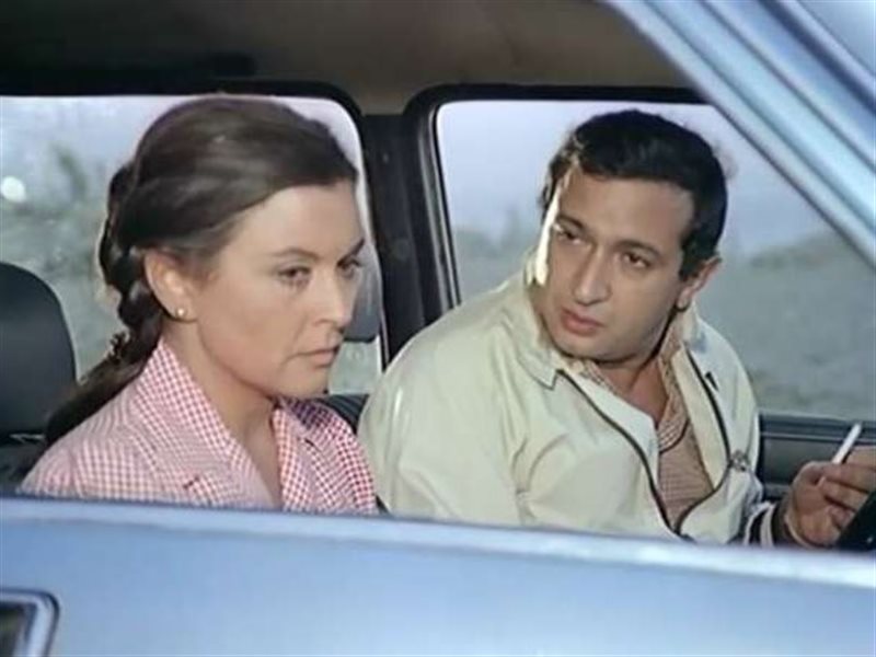 6 نجمات تألقن مع نور الشريف على الشاشة.. بوسي ونورا وميرفت أمين الأبرز 