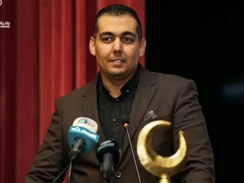 نزار الحراري يحصد جائزة الهلال الذهبي لأفضل مخرج عن مسلسل 