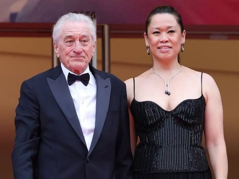 نجوم السينما العالمية يتألقون على السجادة الحمراء في افتتاح مهرجان كان السينمائي2025 (صور)