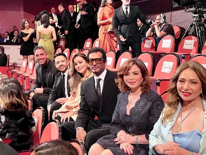 إلهام شاهين توجه رسالة لصناع فيلم المشروع X: 