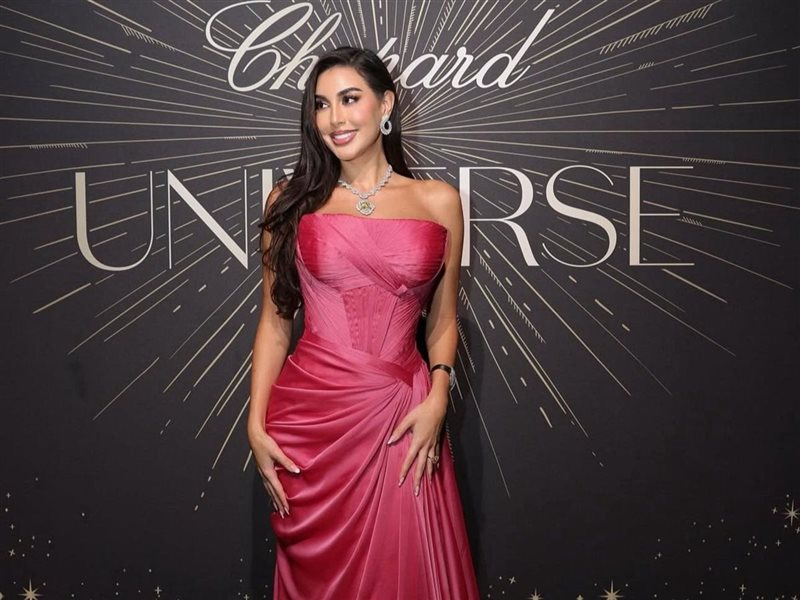 ياسمين صبري تتألق في فعالية “Caroline’s Universe” من شوبارد
