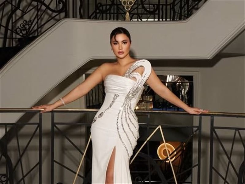 على طريقة البجعة.. هدى الإتربي بإطلالة ساحرة في مهرجان كان السينمائي الدولي 