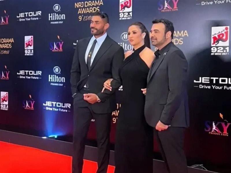 تكريم ياسمين عبد العزيز وصناع “وتقابل حبيب” في حفل جوائز “كأس إنرجي للدراما” بموسمه التاسع