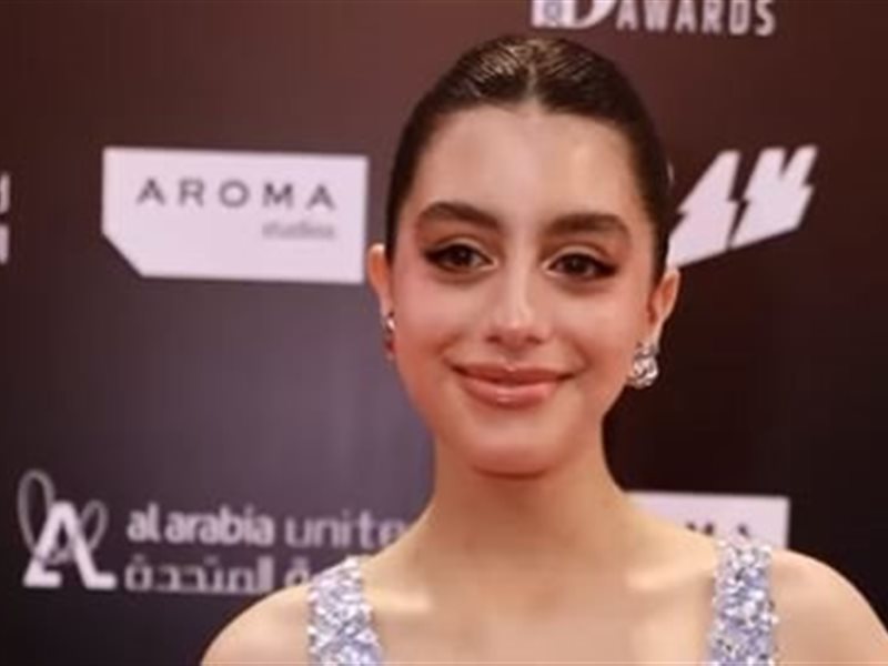 أحمد عبد الوهاب وياسمينا العبد يفوزان بجائزة أفضل ممثل صاعد بحفل قمة الإبداع