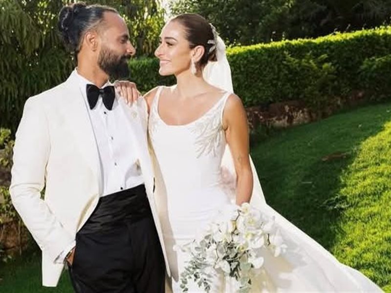 أمينة خليل.. من النفي المتكرر إلى الزفاف المفاجئ: القصة الكاملة لارتباطها بأحمد زعتر 