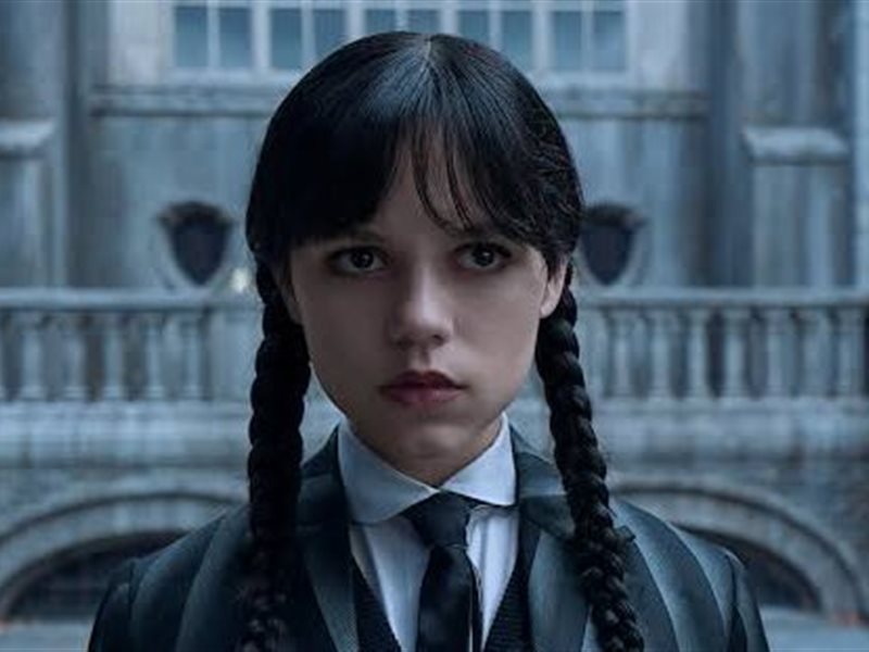 عودة مثيرة لوينزداي.. نتفليكس تكشف عن أول 6 دقائق من الحلقة الأولى لمسلسل Wednesday 2 