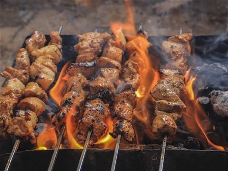 للحصول على فوائدها الصحية.. إليك أفضل طريقة لشوي اللحوم 