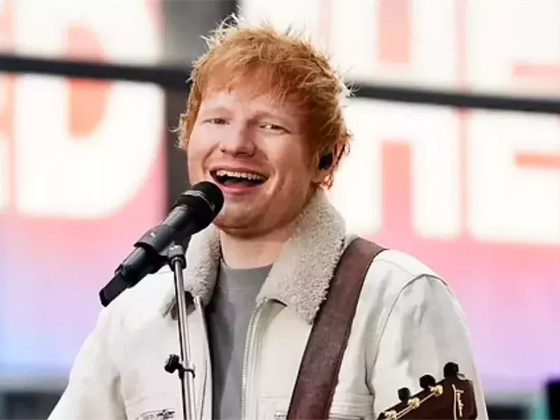 المغني البريطاني 