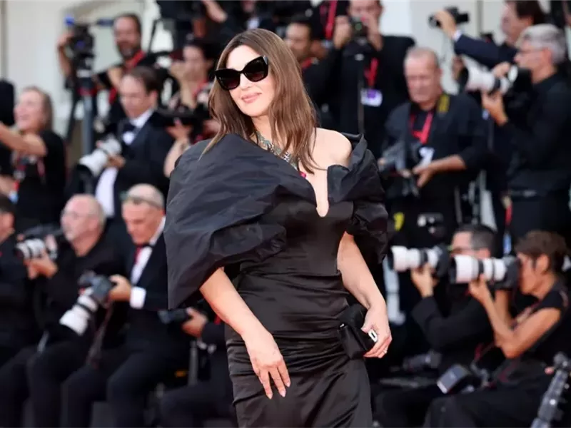 مونيكا بيلوتشي أبرزهم.. تفاصيل مشاركة 4 نجوم عالميين في فيلم The seven Dogs