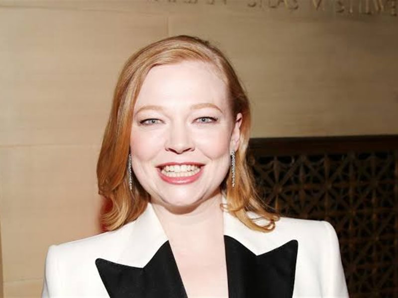 Sarah snook إحدى الفائزات بجائزة tony awards لأدائها المميز في 