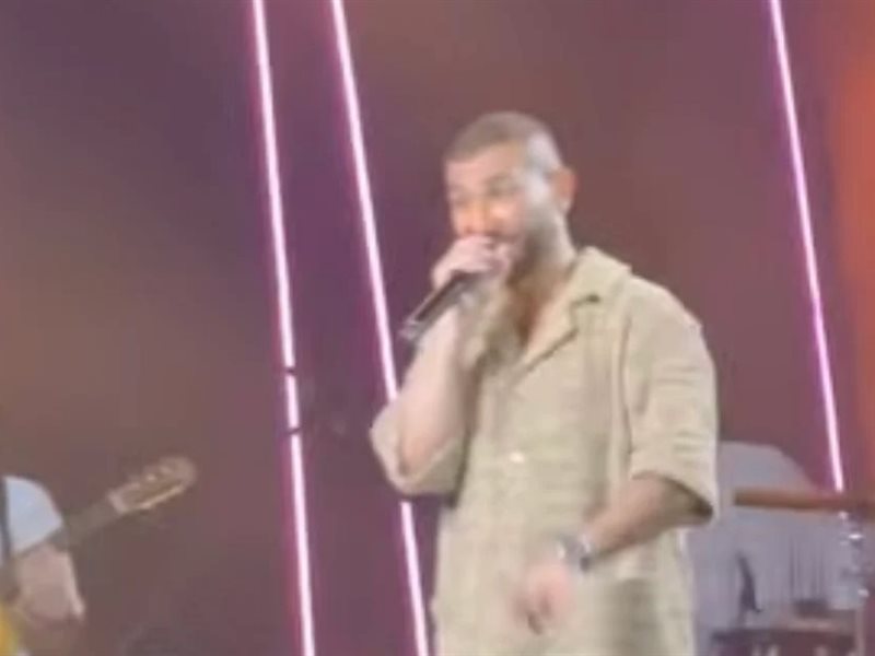 صور.. حفل أحمد سعد في الساحل الشمالي كامل العدد 