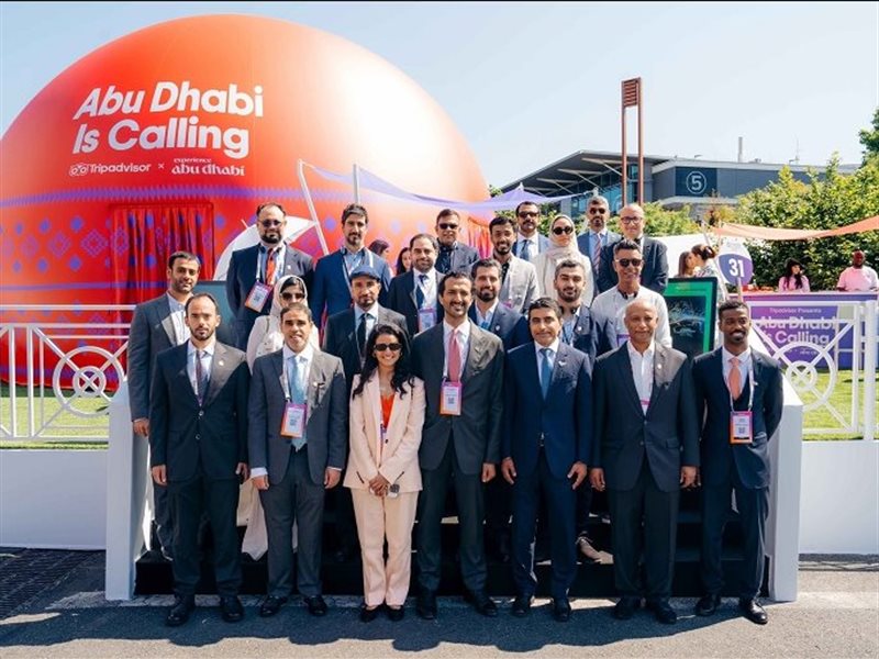 الإمارات تخطف الأضواء في 