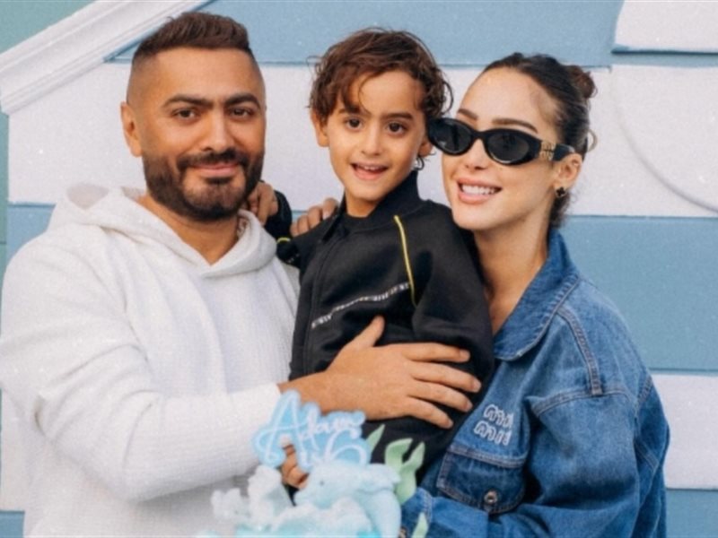 تامر حسني عن آخر تطورات حالة ابنه: وضعه مستقر وخرج من العناية المركزة