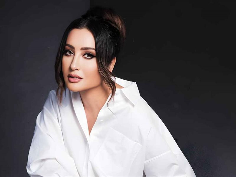 لطيفة تؤجل طرح ألبومها الجديد بعد صدمة وفاة شقيقها نور الدين: 