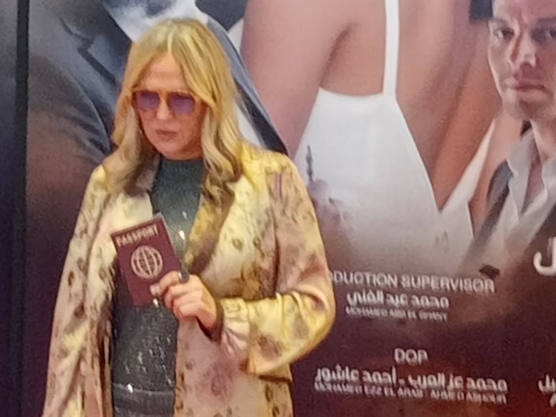 شيرين رضا وهيدي كرم ومحمد على رزق ومحود حجازي أول الحاضرين فى العرض الخاص ل فيلم 