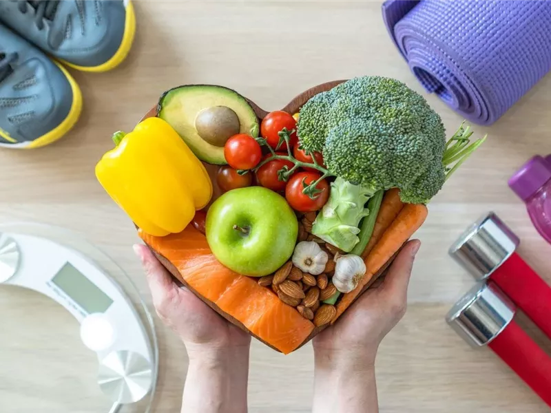 10 أطعمة تناولها يوميًا لإنقاص الوزن بشكل أسرع 