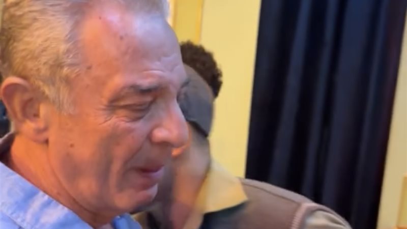 دموع محمود حميدة