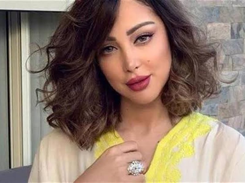 بسمة بوسيل تعود للساحة الغنائية بـ