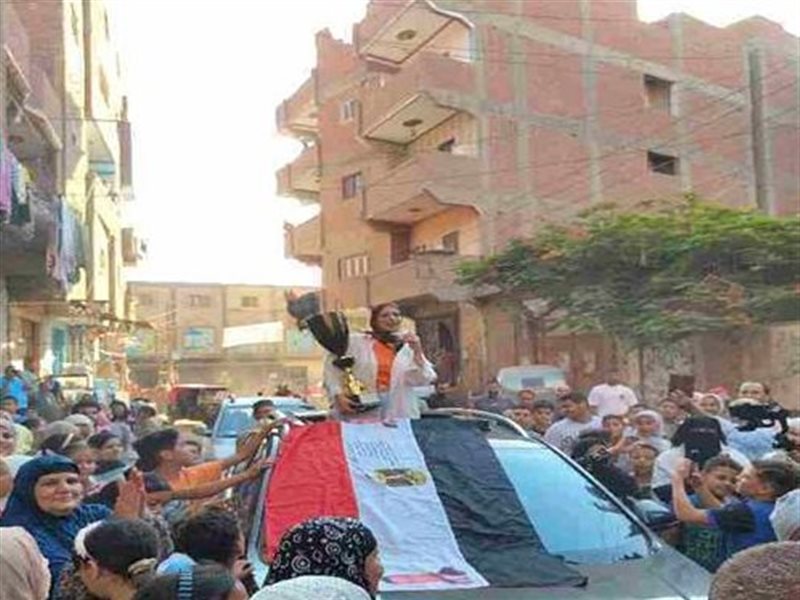 إسراء عبد المقصود بطلة العالم في الكاراتيه وترفع علم مصر للمرة الثانية 