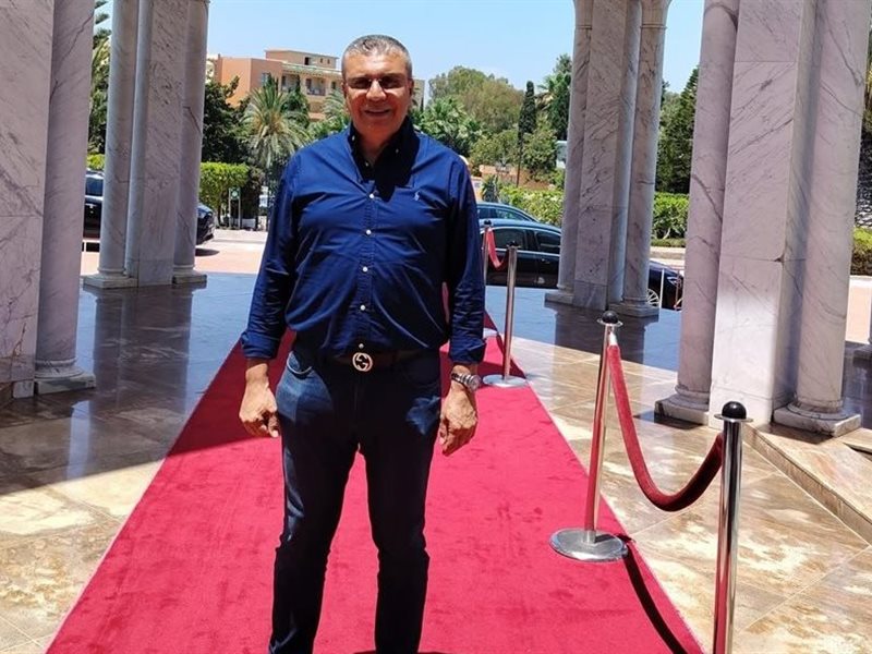 اليوم  افتتاح الدورة 25 لمهرجان اتحاد إذاعات الدول العربية للإذاعة والتلفزيون بتونس ووصول عمرو الليثي ومي عمر لمقر المهرجان 