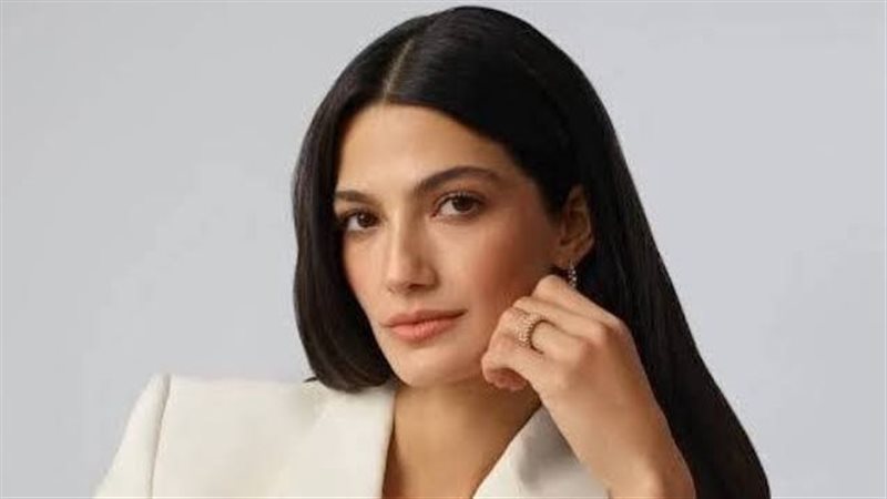 تارا عماد