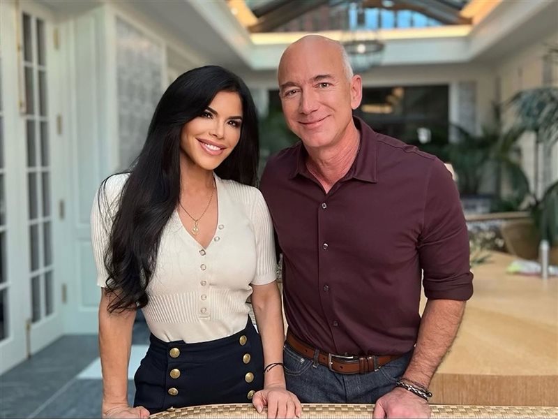 كعكة زفاف بقيمة 20 مليون دولار: لورين سانشيز تستعين بأشهر طهاة المعجنات لعرسها من جيف بيزوس في البندقية