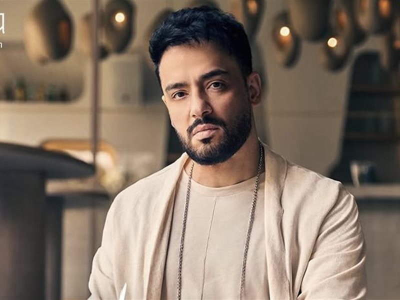 رامي جمال يواصل التشويق لألبومه الجديد 