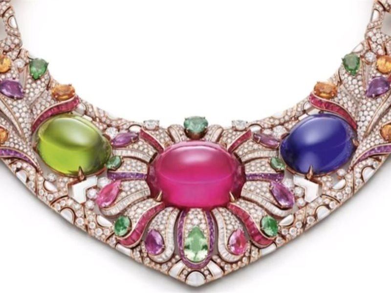 بولغري تكشف عن مجموعة “بوليكروما” في عرض مبهر بصقلية 