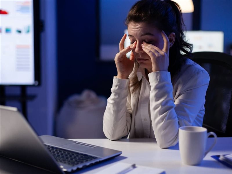 لماذا تشعرين بالتعب دائمًا؟.. إليك 6 أسباب شائعة 