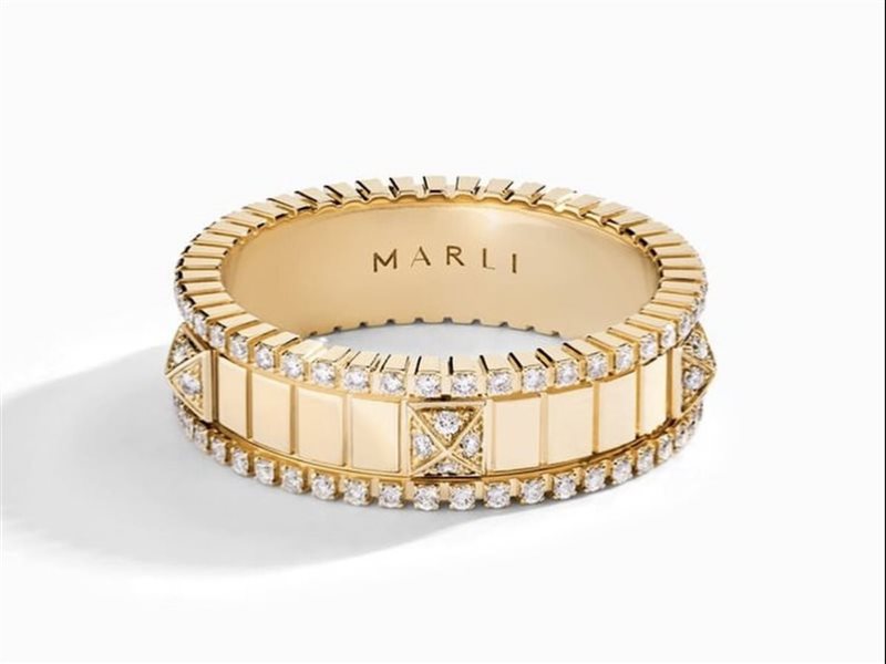 مارلي نيويورك تطلق تشكيلتها الصيفية: جرأة معاصرة وأناقة تنبض بالحياة 