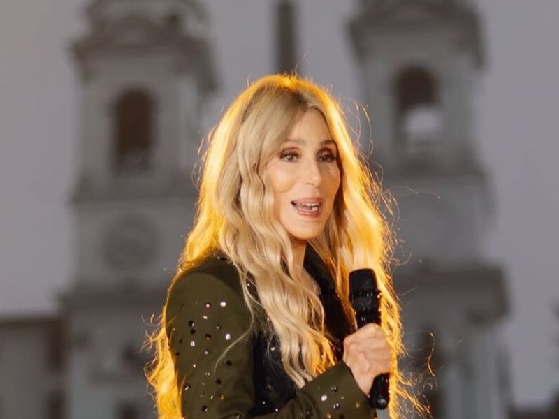 شير نجمة حفل دولشي وجابانا في روما