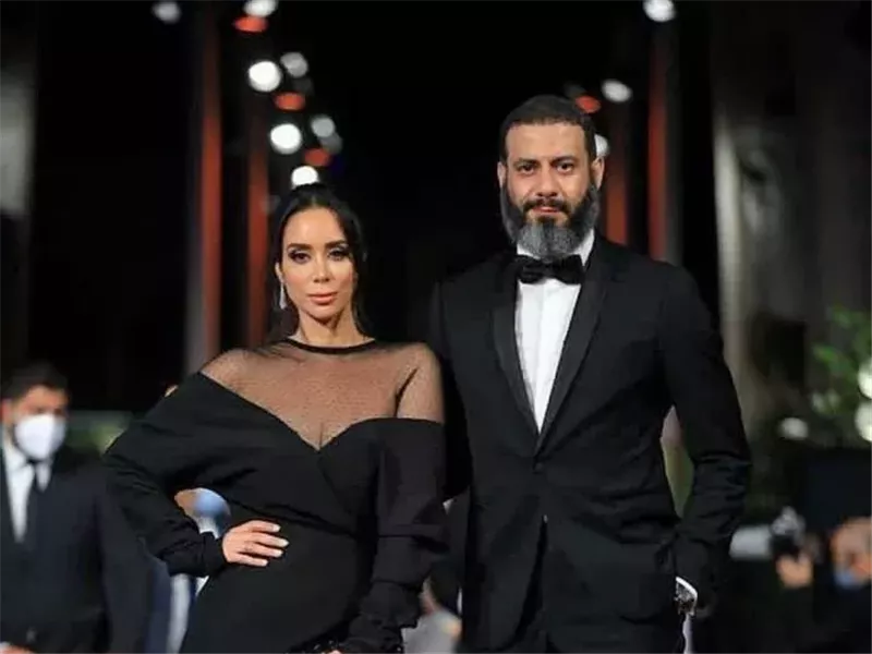 محمد فراج وبسنت شوقي في كليب حسين الجسمي الجديد 