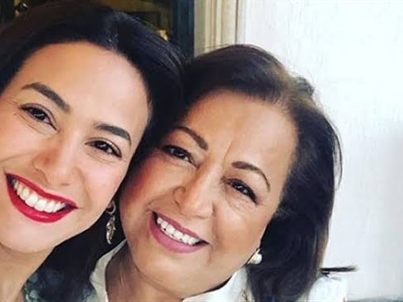 الموت يفجع الفنانة هند صبري في وفاة والدتها وتشييع الجثمان غدا من تونس
