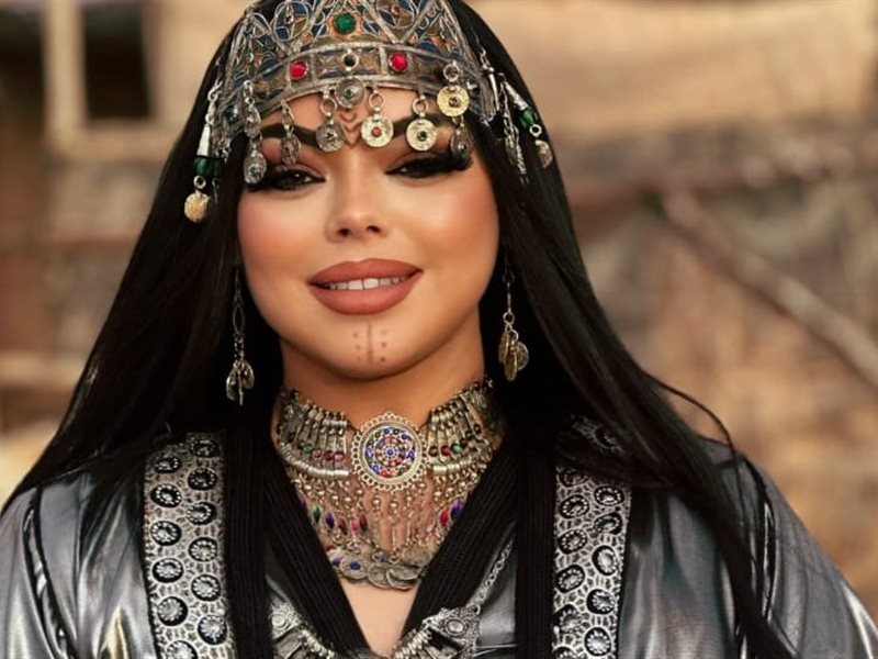 الفنانة المغربية صابرينة بلفقيه تطلق عملاً فنياً تراثياً عالمياً مع المنتج SRNO في تعاون غير مسبوق 