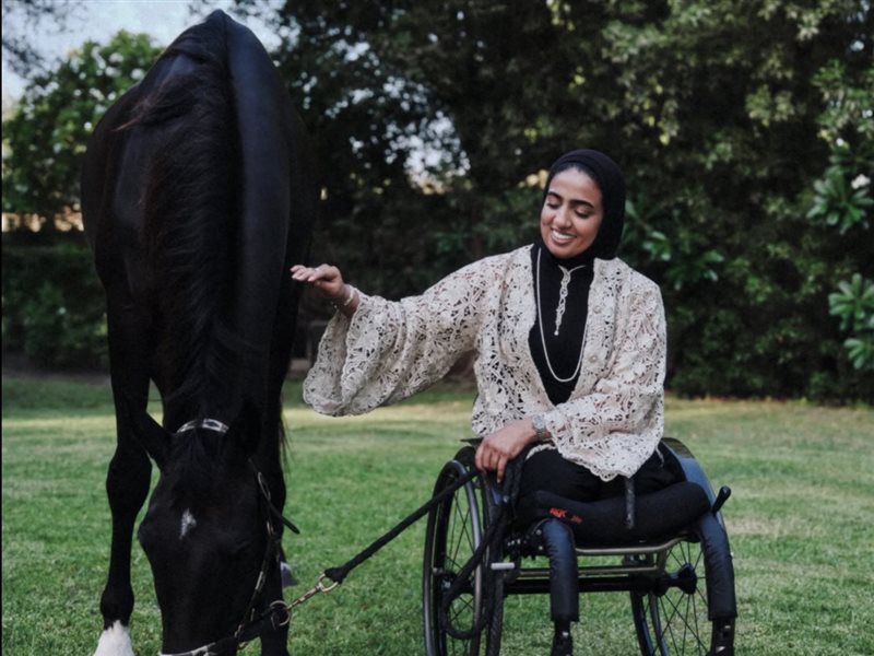 أبوظبي تحتضن أبطال التحدي: اسطبلات القصر تطلق برنامج بارا درِساج بمشاركة الفارسة فاطمة البلوشي من ذوي الهمم