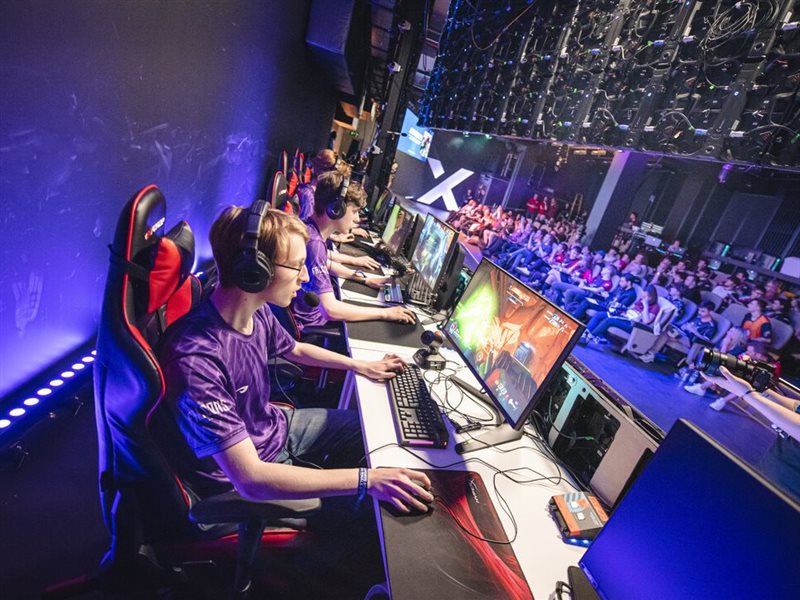 الصين تفاجئ العالم بإطلاق منتخب إلكتروني بعد فشلها في التأهل لكأس العالم 2026