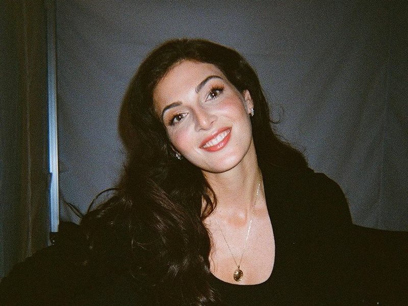 رزان جمّال.. وجه عربي يسطع في سماء العالمية 