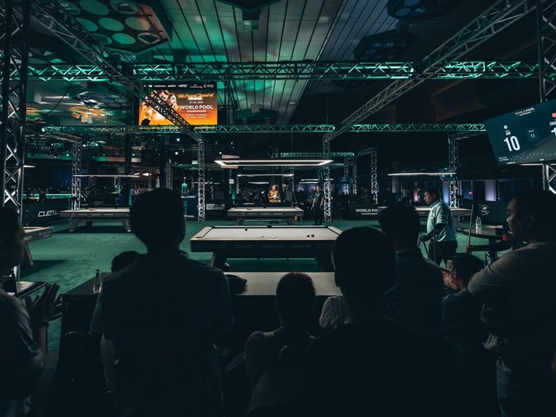 العراقي أمير علي يحمل أمل العرب في بطولة البلياردو العالمية بجدة