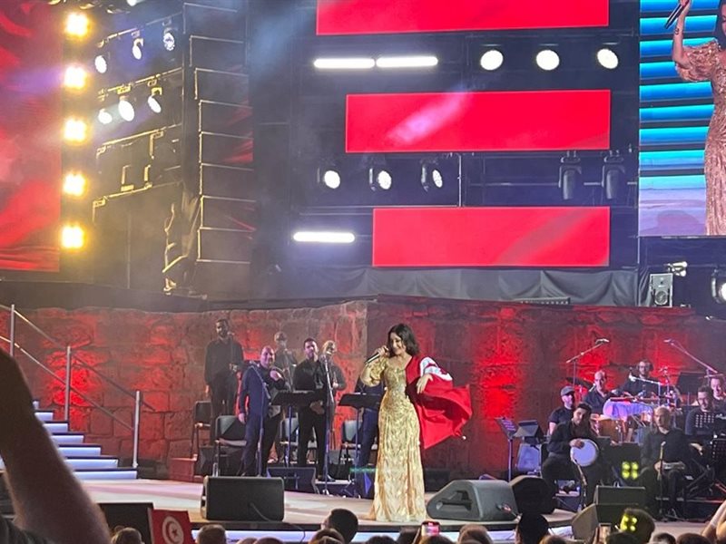 استعراض و غناء وحماس.. أبرز لقطات حفل لطيفة في قرطاج (صور)