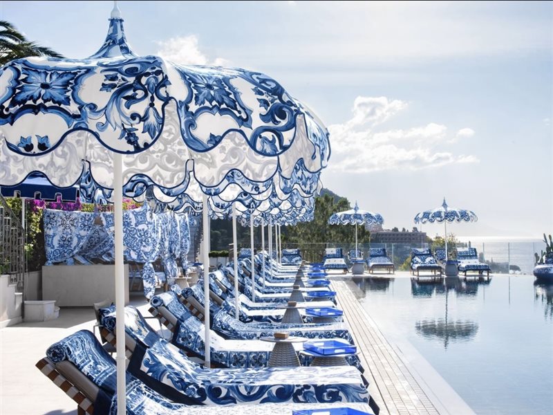 دار لورو بيانا تحتفي بسحر الصيف في فورتي دي مارمي وسان تروبيه بإبداعات تمزج بين الموضة والتصميم 