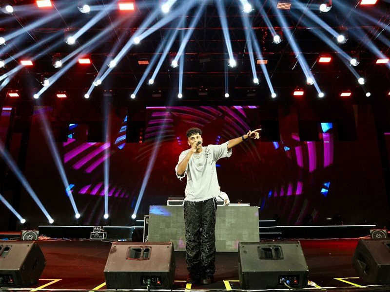 بالصور .. عفرتو وديسكو مصر يشعلون المسرح الروماني بحفل كامل العدد 