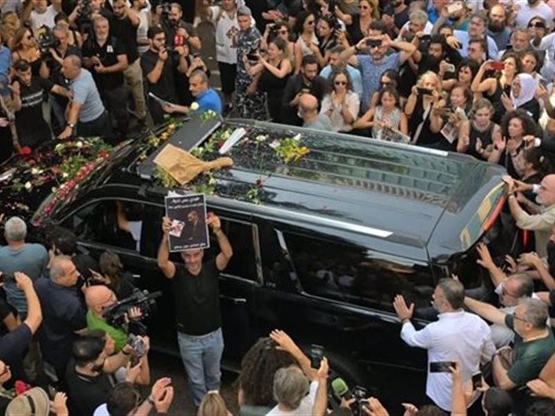 مستشار الرئيس اللبناني: 'هوس اللبنانيين بـ زياد الرحباني سببه صدقه البالغ كإنسان أولا