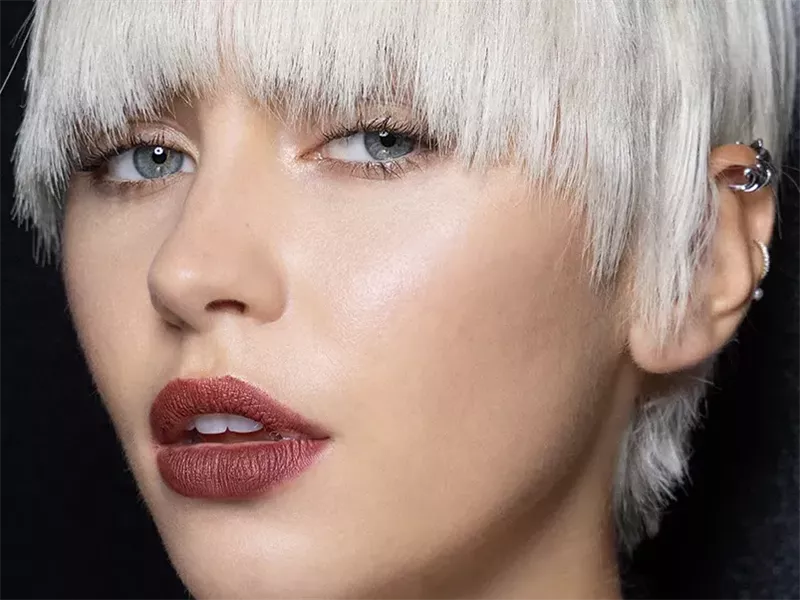 قبل الخروج.. خطوات في الميكب عليك اعتمادها للتغلب على حرارة الصيف 