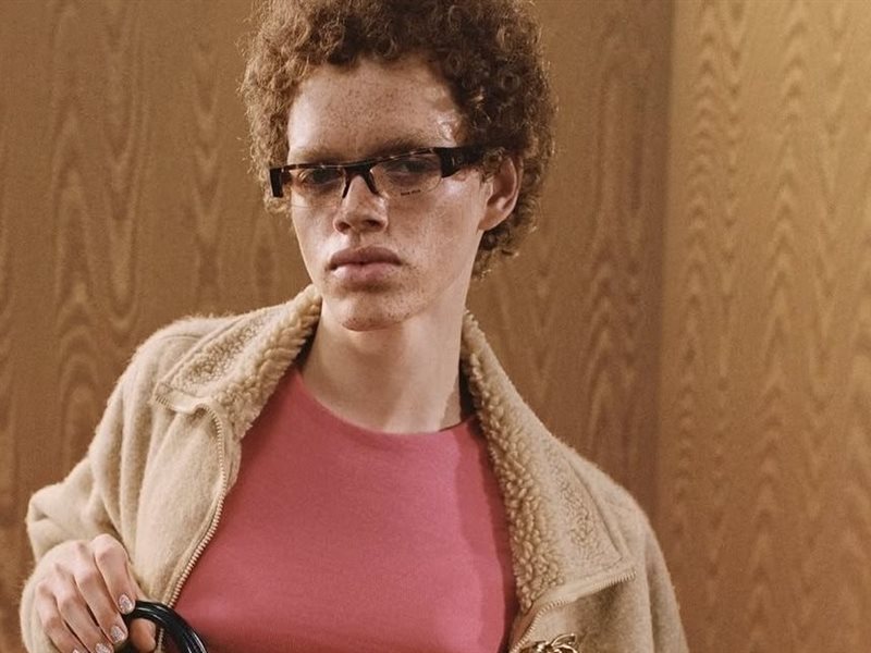 دار Miu Miu تتصدر تقرير Lyst كأكثر العلامات المحبوبة عالميًا في 2025 