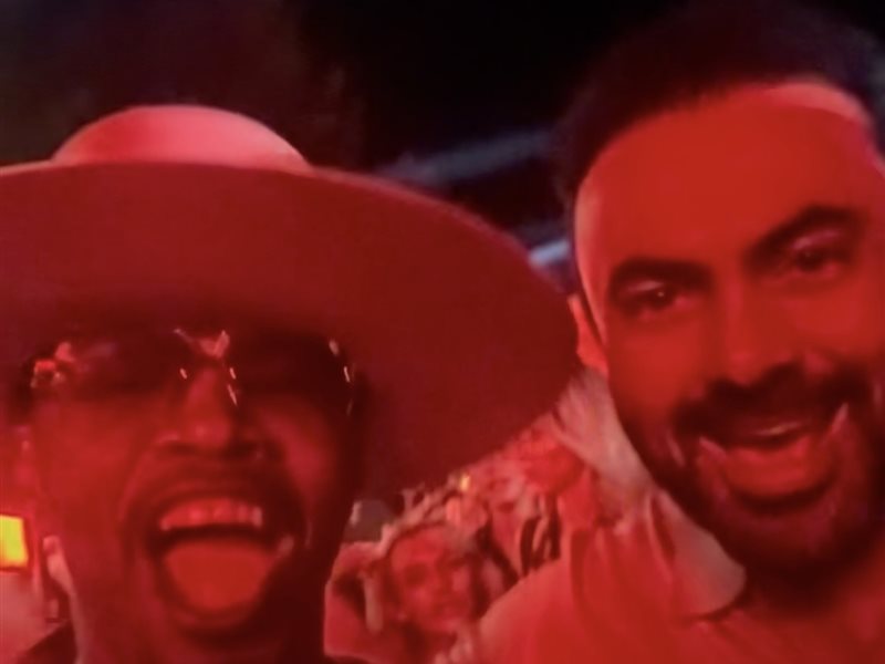 سهرات سان تروبيه تجمع محمد كريم مع المنتج جيمي فوكس 