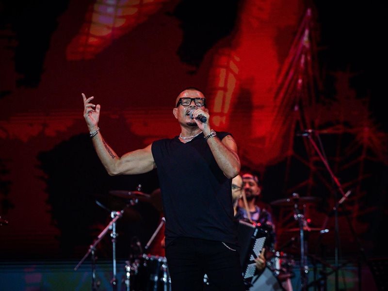 حفل أسطوري.. عمرو دياب يحقق أعلى حضور جماهيري في مهرجان العلمين